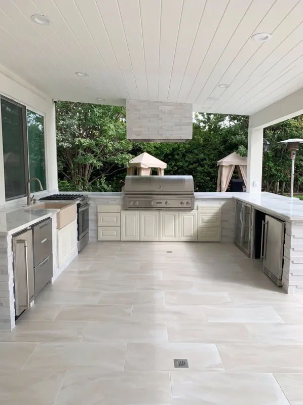 Completed covered outdoor kitchen with built-in appliances in Sherman Oaks